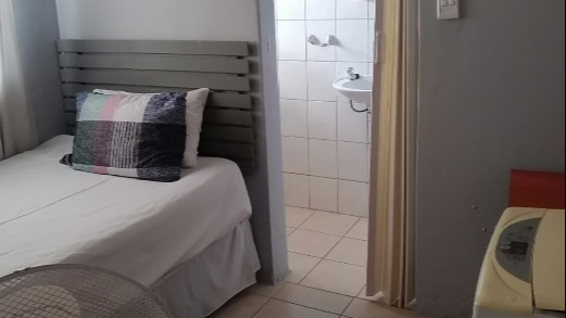 To Let 7 Bedroom Property for Rent in Fichardt Park Free State